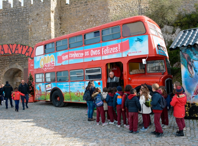O Ovobus da CAC está em Óbidos, na Vila Natal